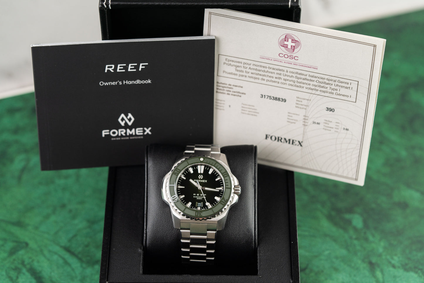 Formex Reef Chronometer 2200.1.630X Black full set box and papers - The Watch Business