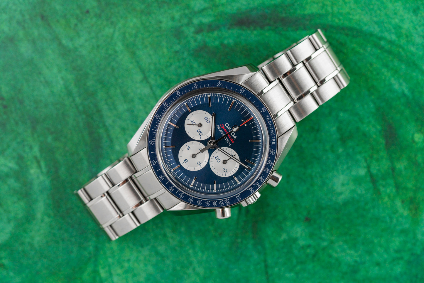 Omega Speedmaster 2020 Tokyo 522.30.42.30.03.001 2019 Model