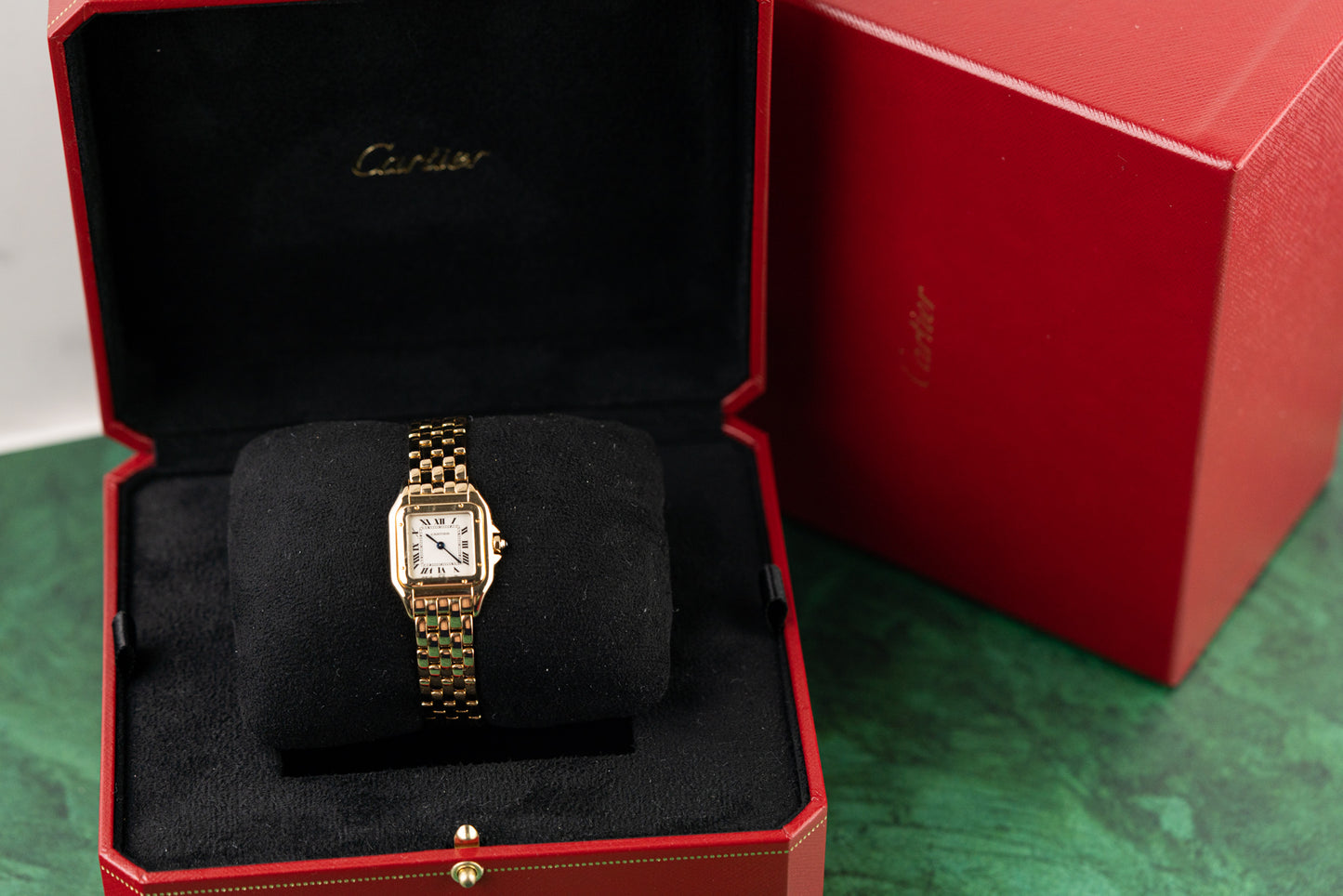 Cartier Panthere Ladies 18k Watch W25022B9 Yellow Gold