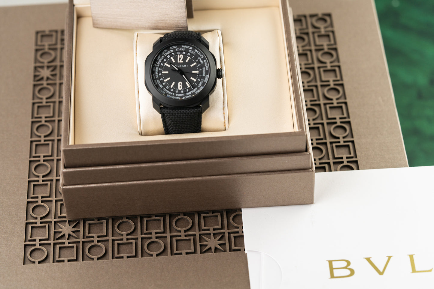 Bulgari Octo Roma Worldtimer 103486 Hands-on Watch 2022 model