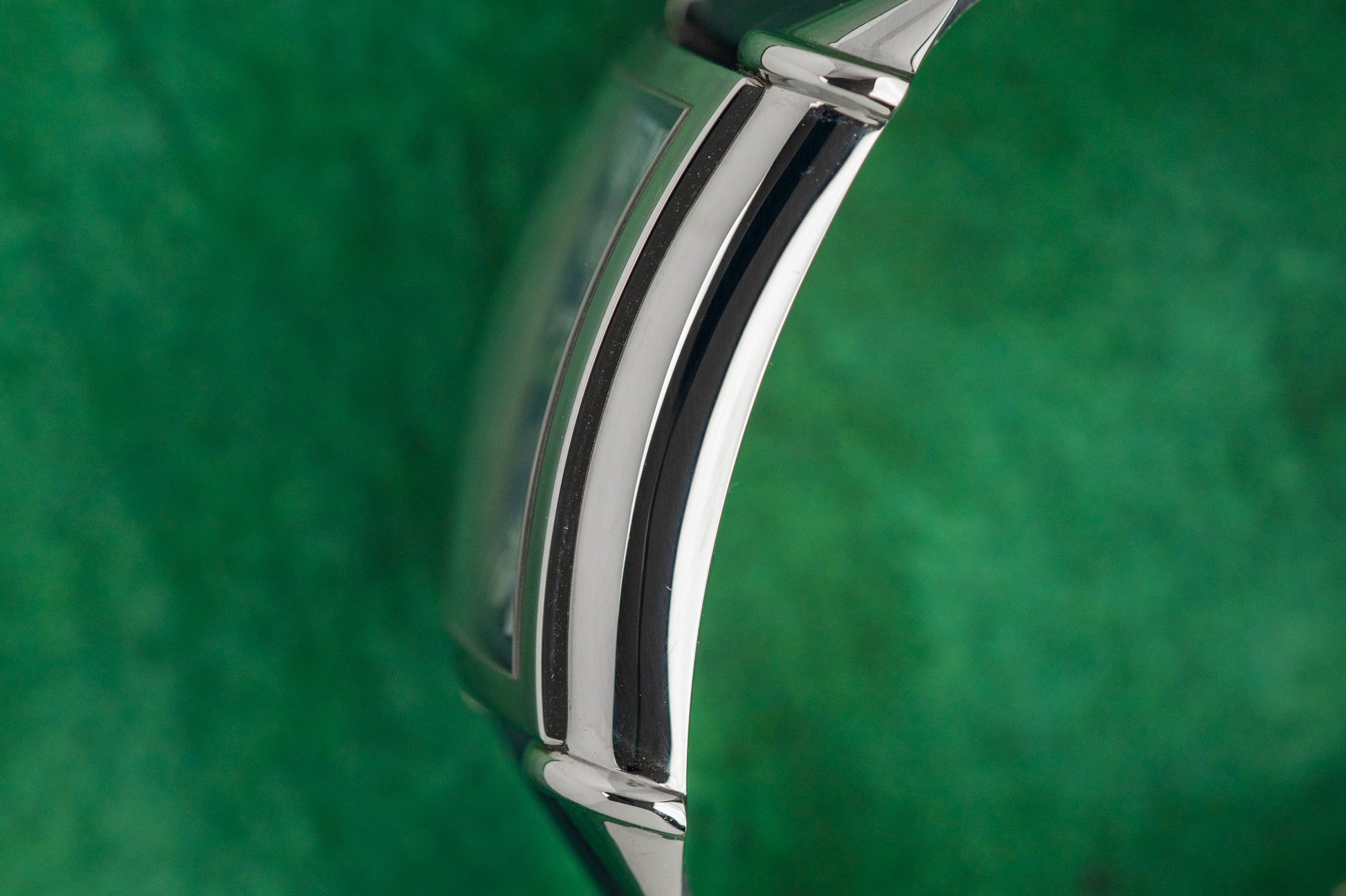Girard Perregaux Vintage 1945 Xxl 25882-11-421-BB4A Stainless Steel 2025 Model