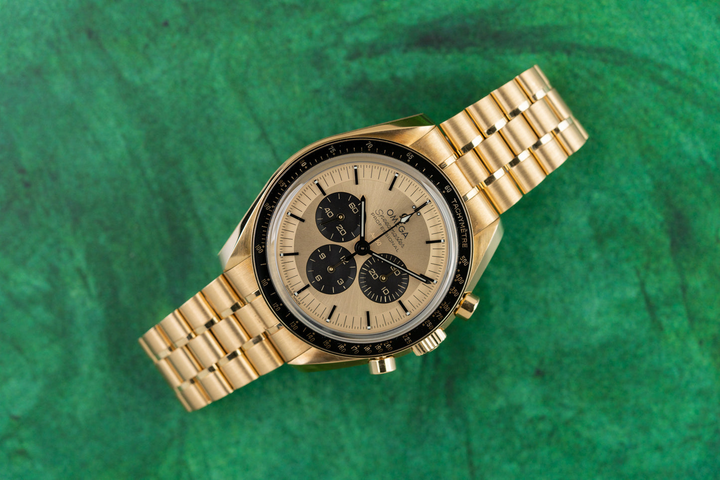 Omega Speedmaster Moonwatch Professional 31060425099002 Yellow Gold 2023