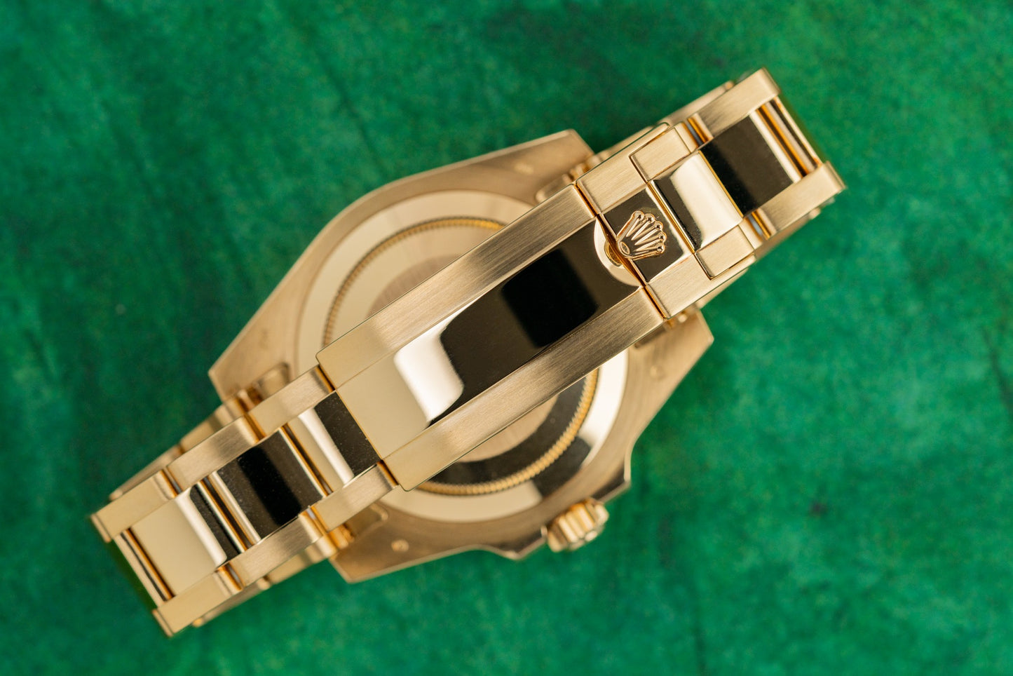Rolex Submariner Date 116618LB Yellow Gold Blue Smurf Dial 2009 Model