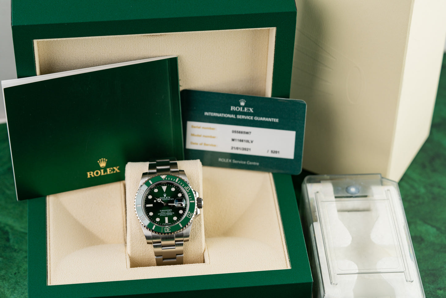 Rolex Submariner Date 116610LV 'Hulk' Stainless Steel Green Dial 2014