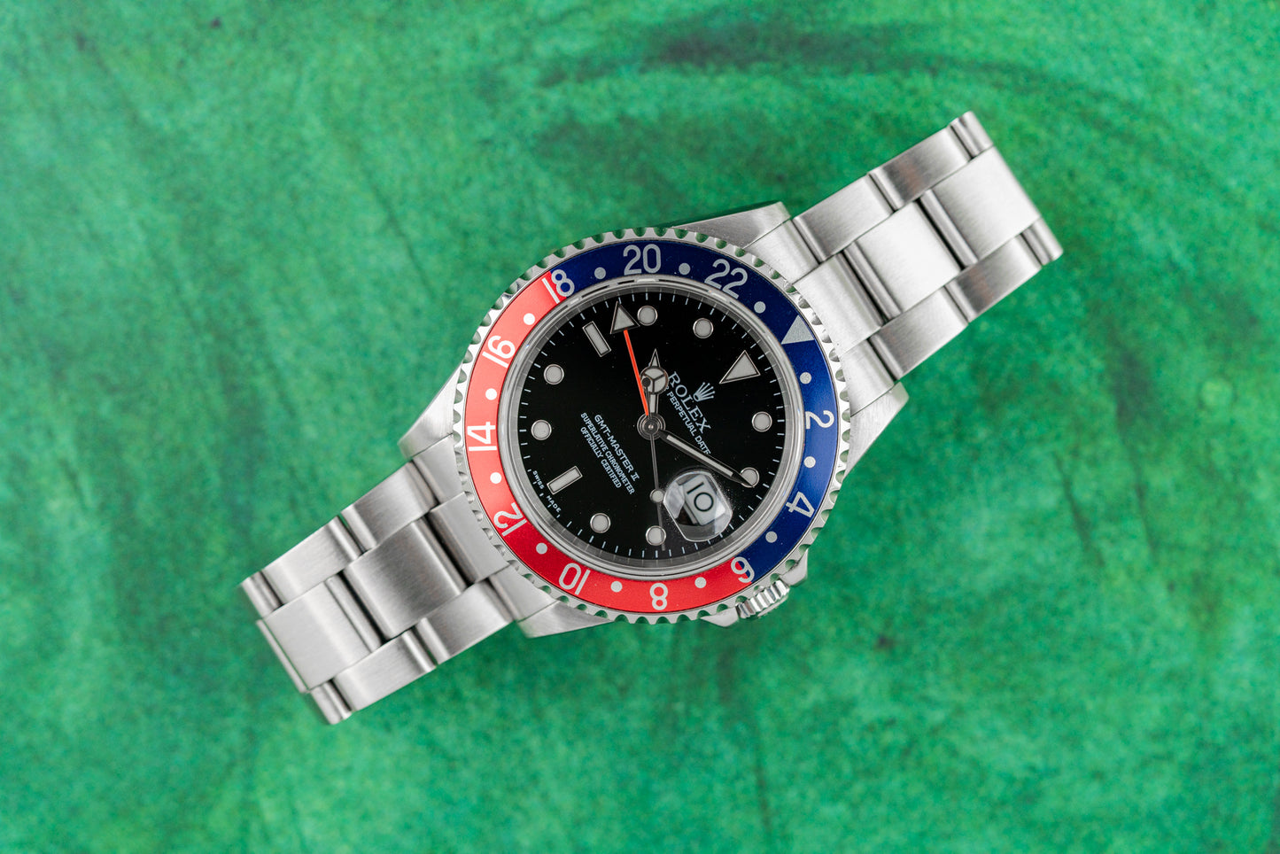 Rolex GMT Master II 'Pepsi' Bezel 16710 Stainless Steel 2005 Model