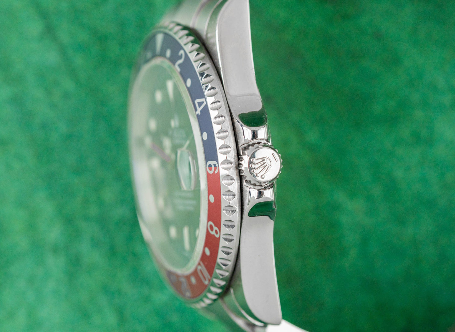 Rolex GMT Master II 'Pepsi' Bezel 16710 Stainless Steel 2005 Model