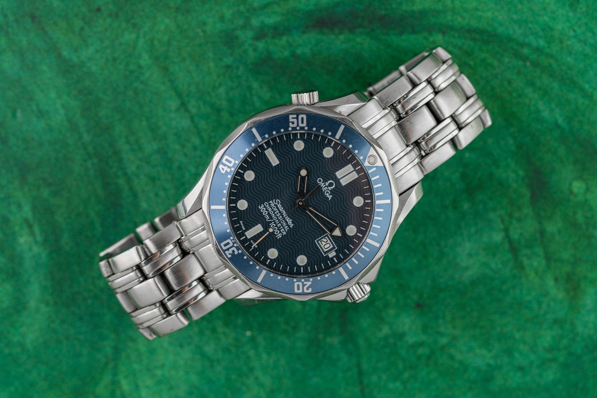 Omega Seamaster Professional 2531.80 Blue Wave Dial Sydney CBD
