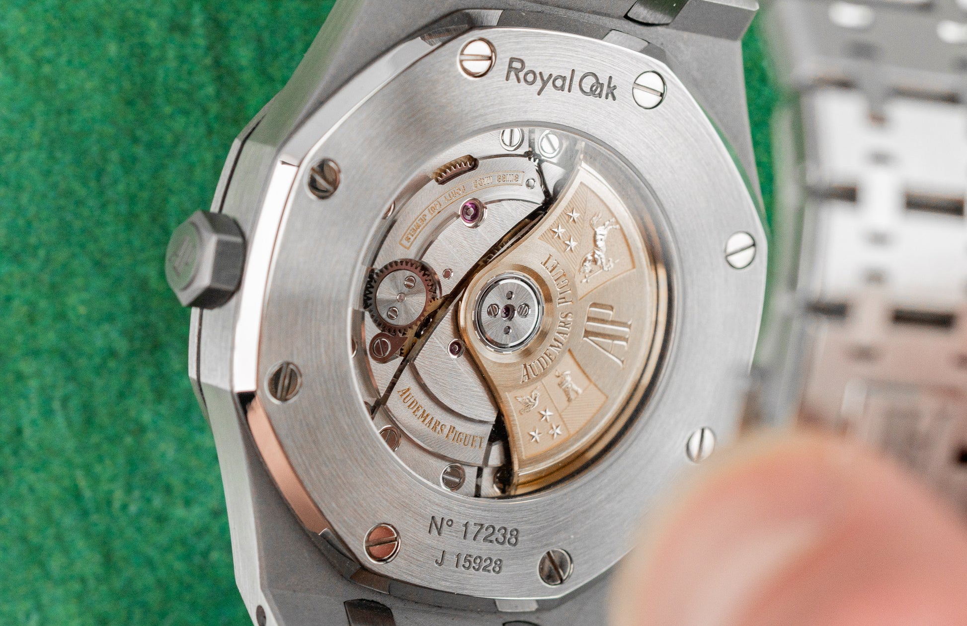 Audemars Piguet Royal Oak 15400ST.OO.1220ST.02 White Dial 2017 Model