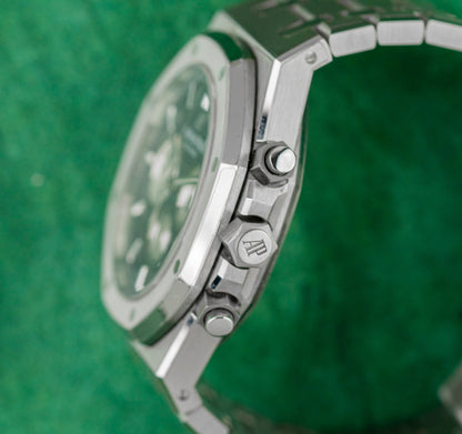 Audemars Piguet Royal Oak Chronograph 26331ST.OO.1220ST.02 Black Dial Caseback - The Watch Business Sydney