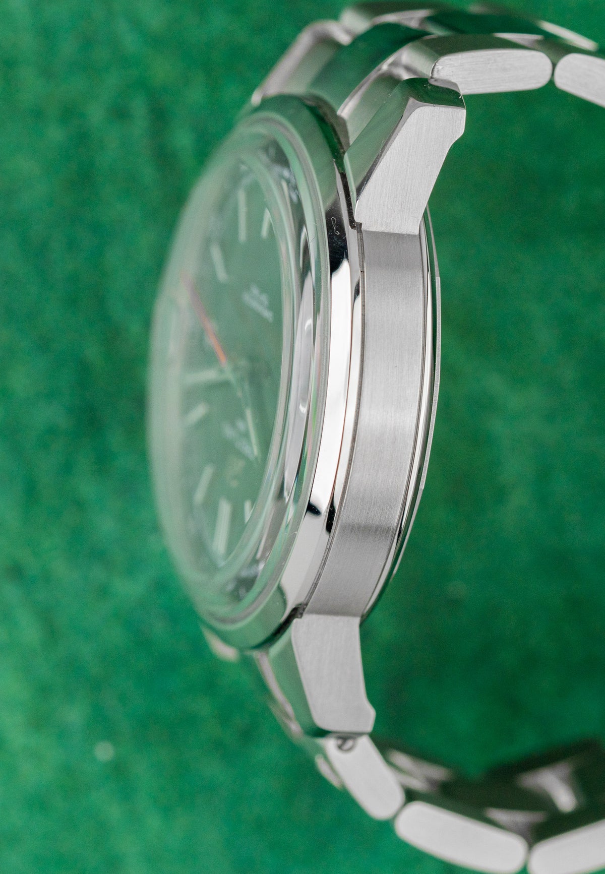Breitling Top Time 38 AB3113171L1X1 Green Dial Case Profile - The Watch Business Sydney