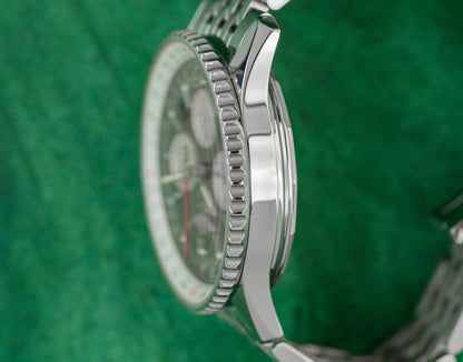 Breitling Navitimer 01 AB012012/BB01 Stainless steel Black Dial 43mm 2018 Model