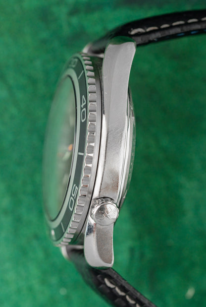 Omega Planet Ocean Casino Royale 2907.50.91 Black Dial Helium Valve Case Profile - The Watch Business Sydney CBD