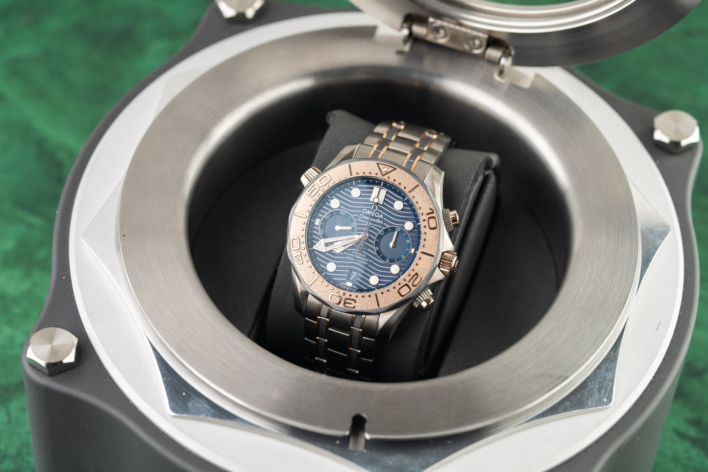 Omega Seamaster Diver 300M Chronograph 210.60.44.51.03.001 Blue Dial Sedna Gold Accents - The Watch Business Sydney