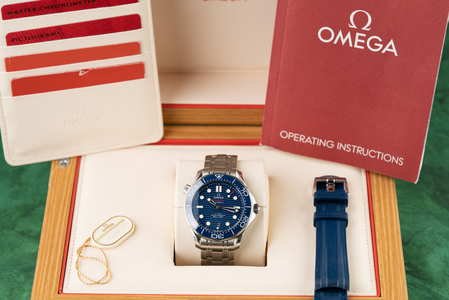 Omega Seamaster Diver 300 210.32.42.20.03.001 Blue Dial 2022