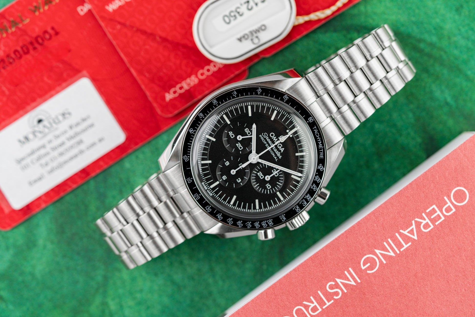 Omega Speedmaster Moonwatch 310.30.42.50.01.001 Hesalite 2025 Unworn