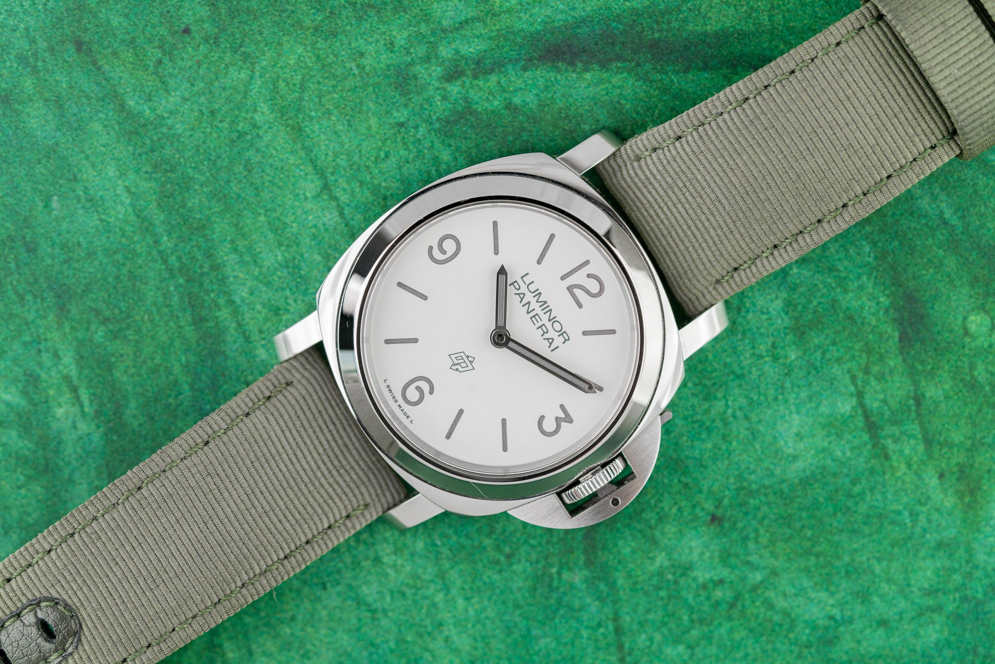Panerai Luminor Base Logo PAM01087 44mm White Dial 2024 Model