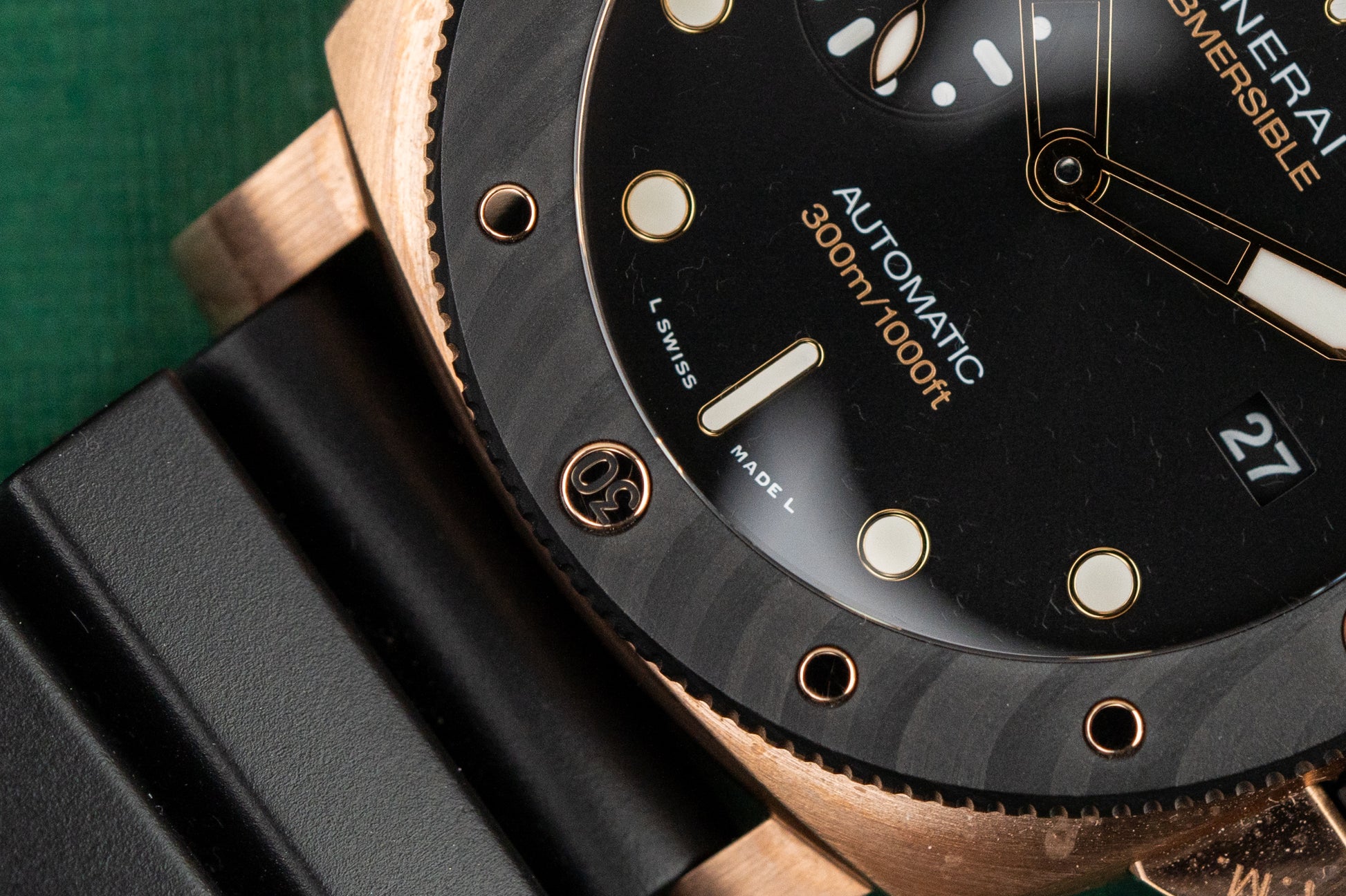 Panerai Submersible PAM01070 Goldtech 44mm Orocarbo 2023 Model