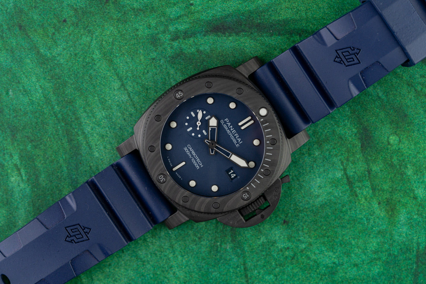 Panerai Submersible Quarantaquattro PAM01232 Carbotech 2022 Model NEW UNWORN