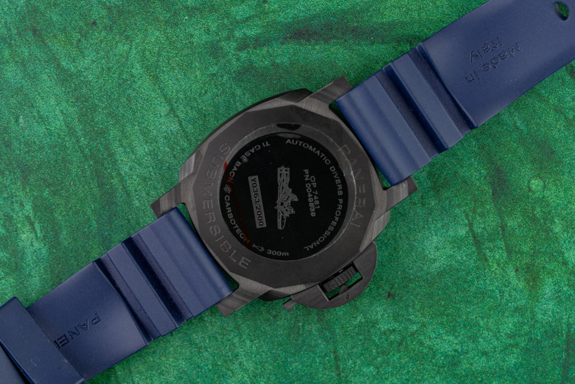 Panerai Submersible Quarantaquattro PAM01232 Carbotech 2022 Model NEW UNWORN