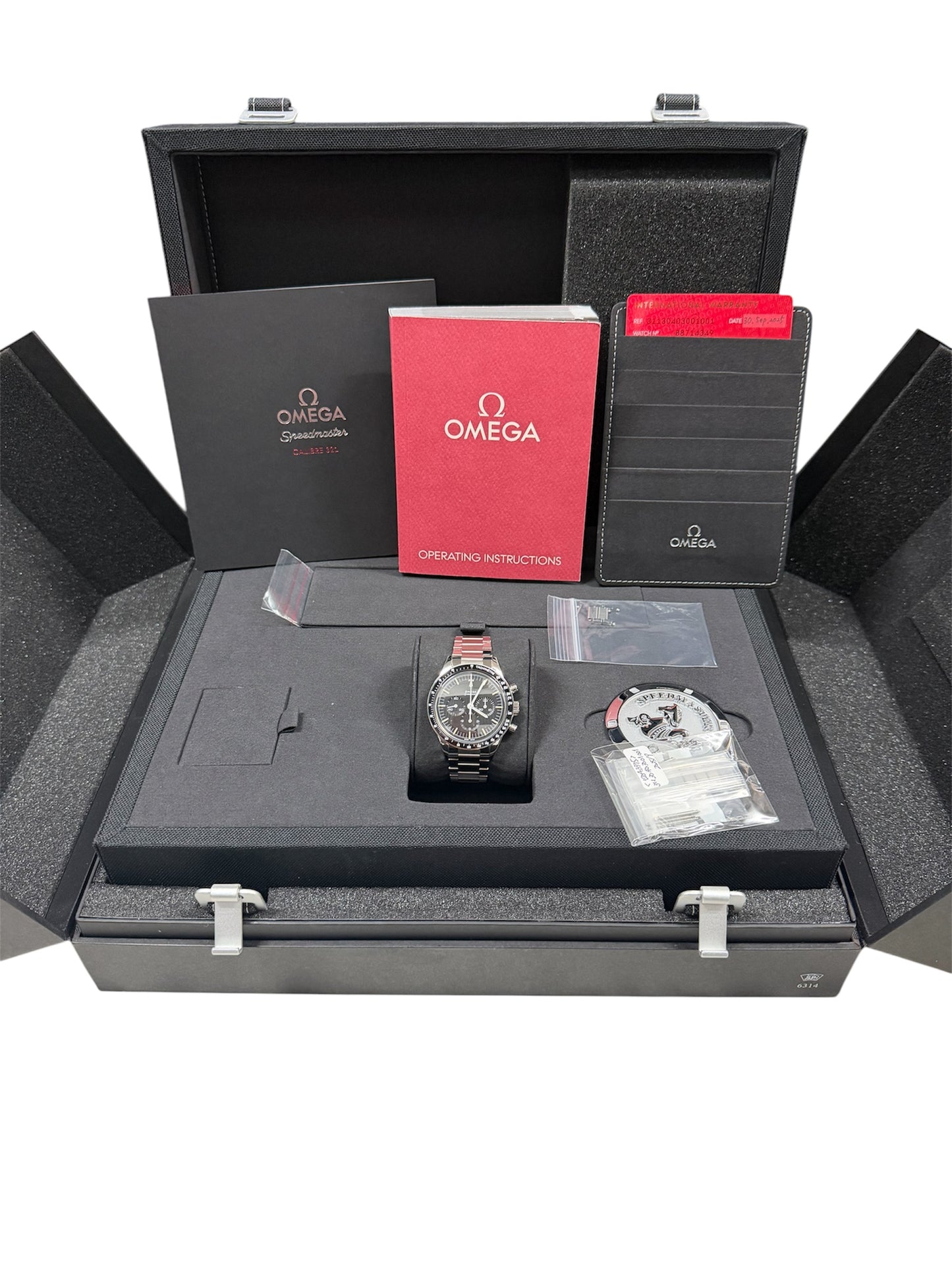 Omega Speedmaster Ed White 311.30.40.30.01.001 Black Dial Full Set Box and Papers - Sydney
