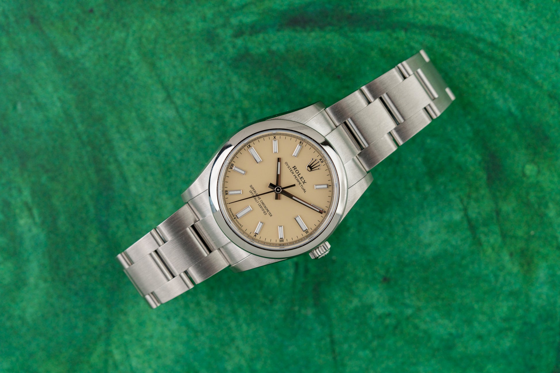 Rolex Oyster Perpetual 34 NEW Beige Dial 124200 Stainless Steel 2025 UNWORN