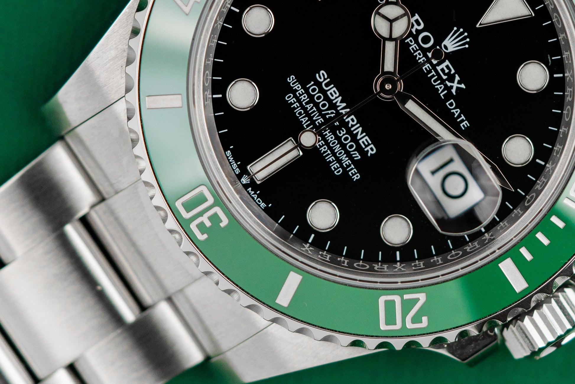 Rolex Submariner Date 41mm 'Starbucks' 126610LV Green Bezel 2020 Model 