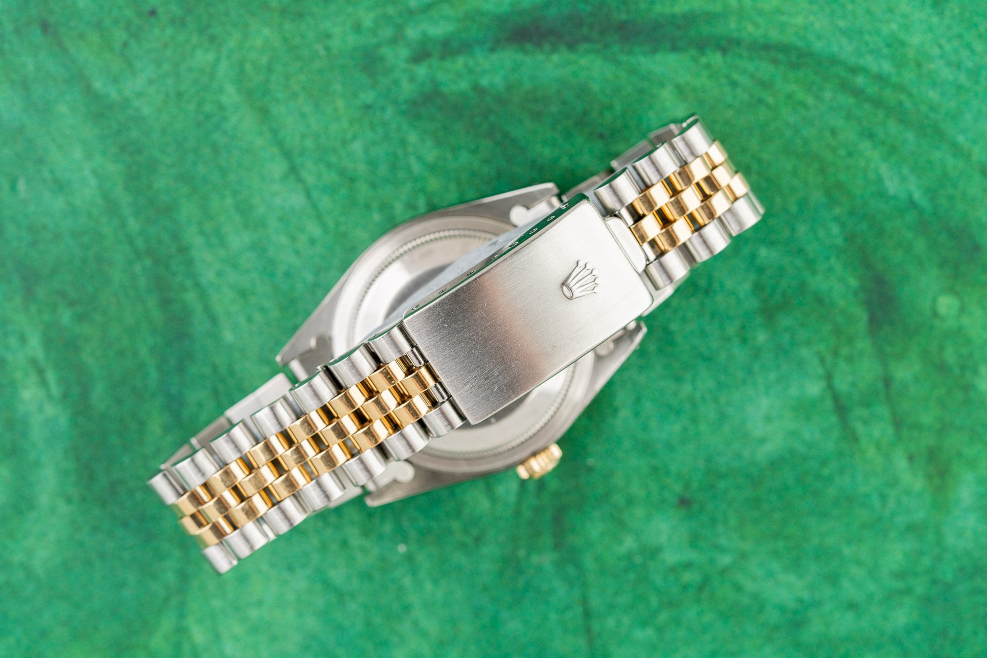 Rolex Datejust 36 16233 Black Vignette Diamond Dial Yellow Gold Fluted Bezel Case - The Watch Business Sydney CBD