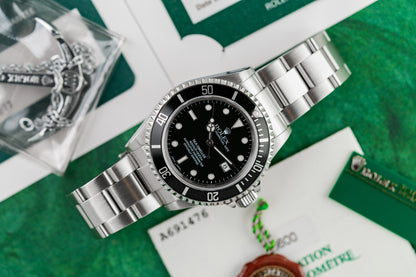 Rolex Sea-Dweller 4000 Stainless Steel 16600 1999 Model