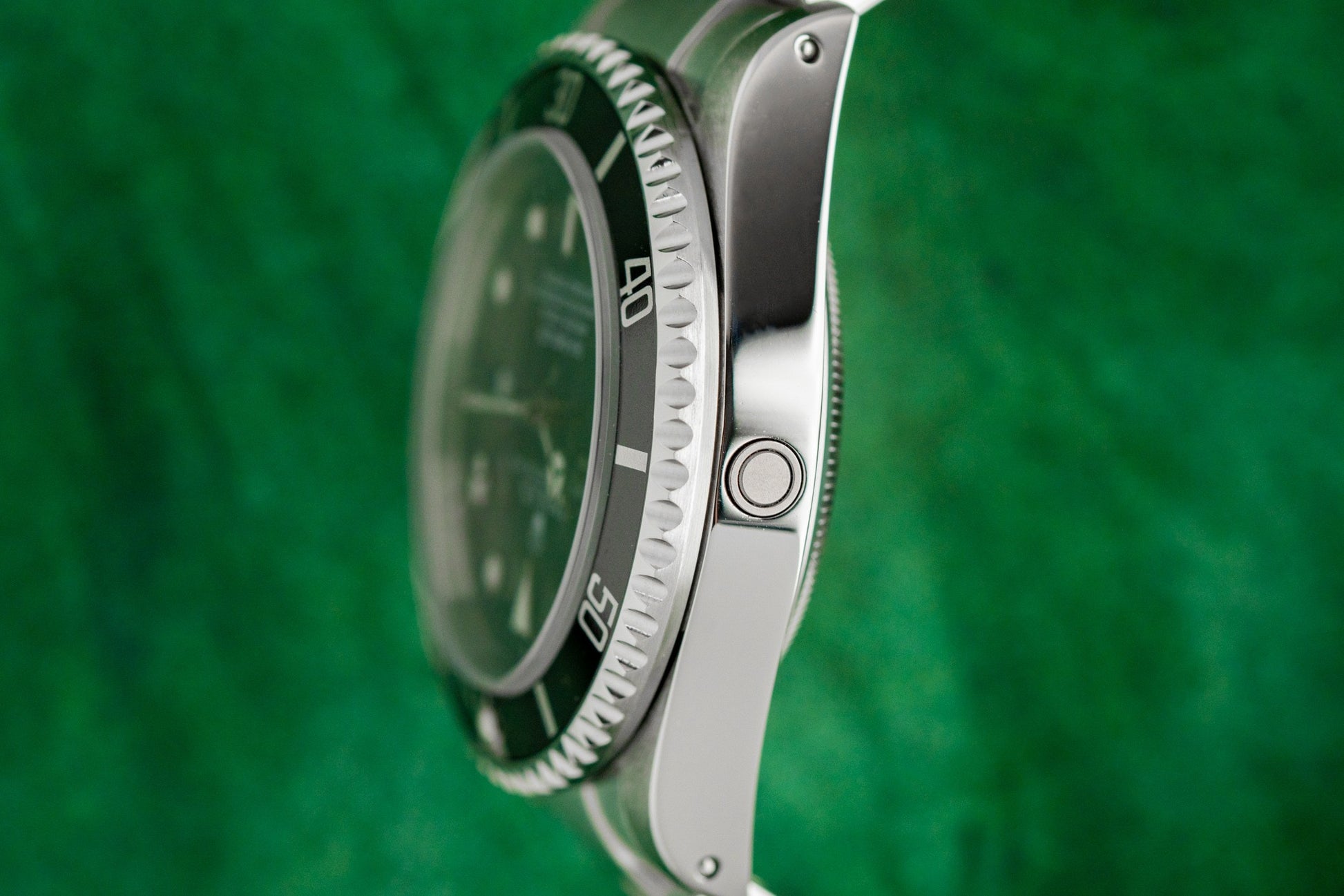 Rolex Sea-Dweller 4000 Stainless Steel 16600 1999 Model