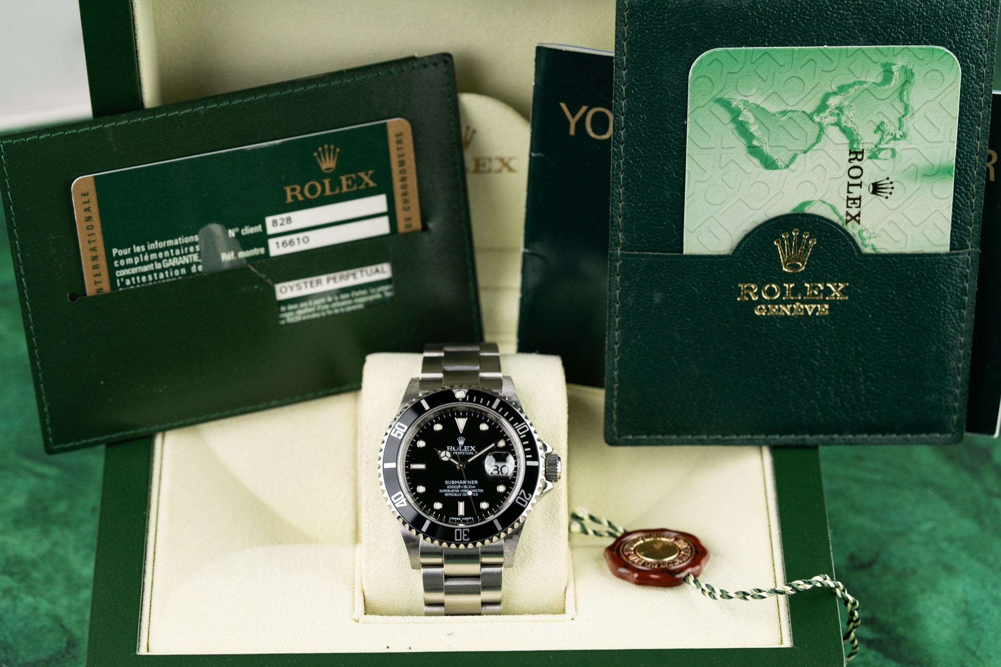 Rolex Submariner Date 16610 Black Dial Stainless Steel 2009 Model