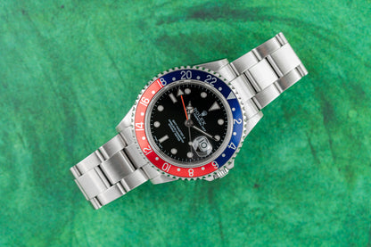 Rolex GMT Master II 'Pepsi' Bezel 16710 Stainless Steel 2005 Model