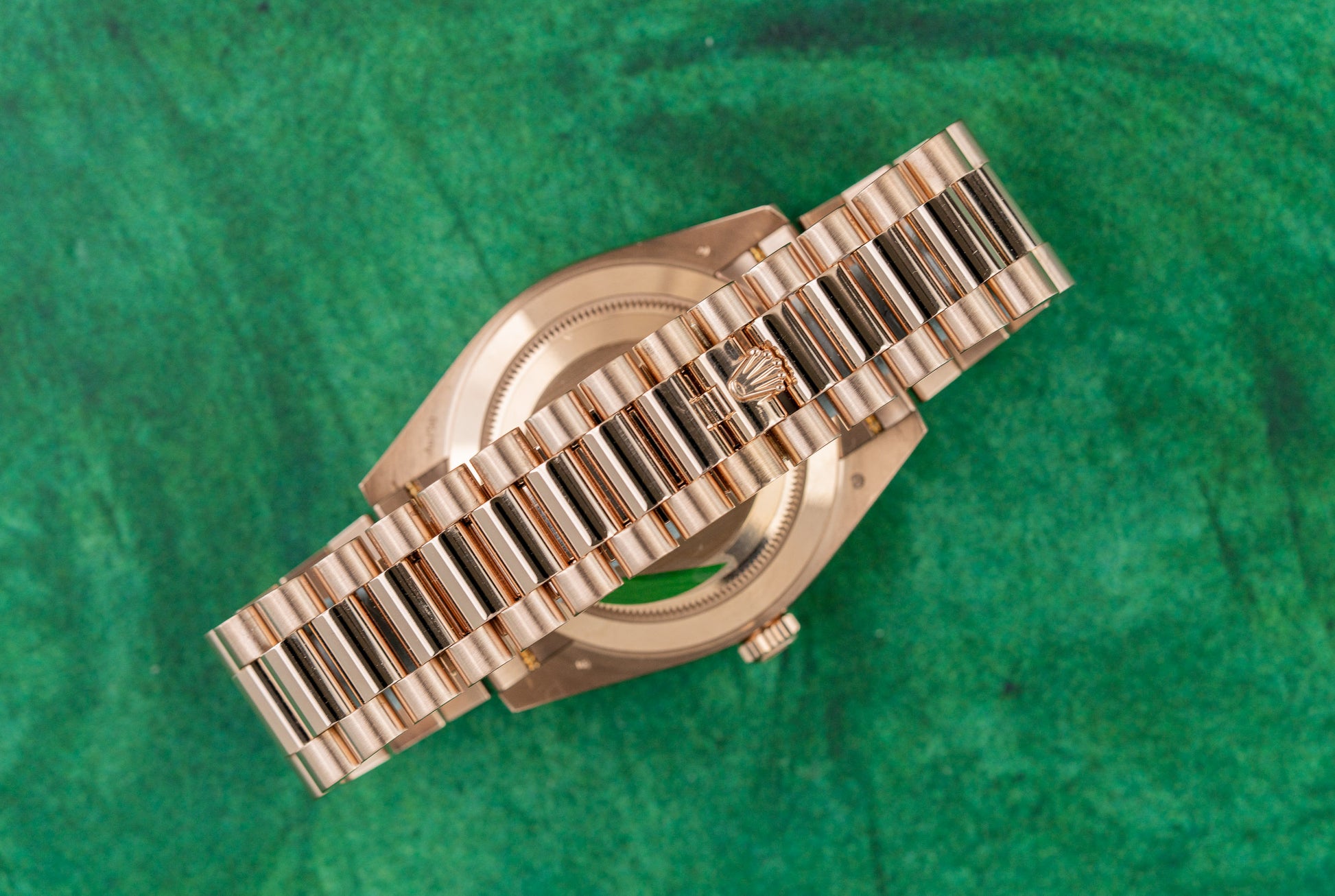 Rolex Day-Date 40 228235 - Everose gold with stunning chocolate motif dial, 2020. Full set, one link short. Shop Sydney luxury.