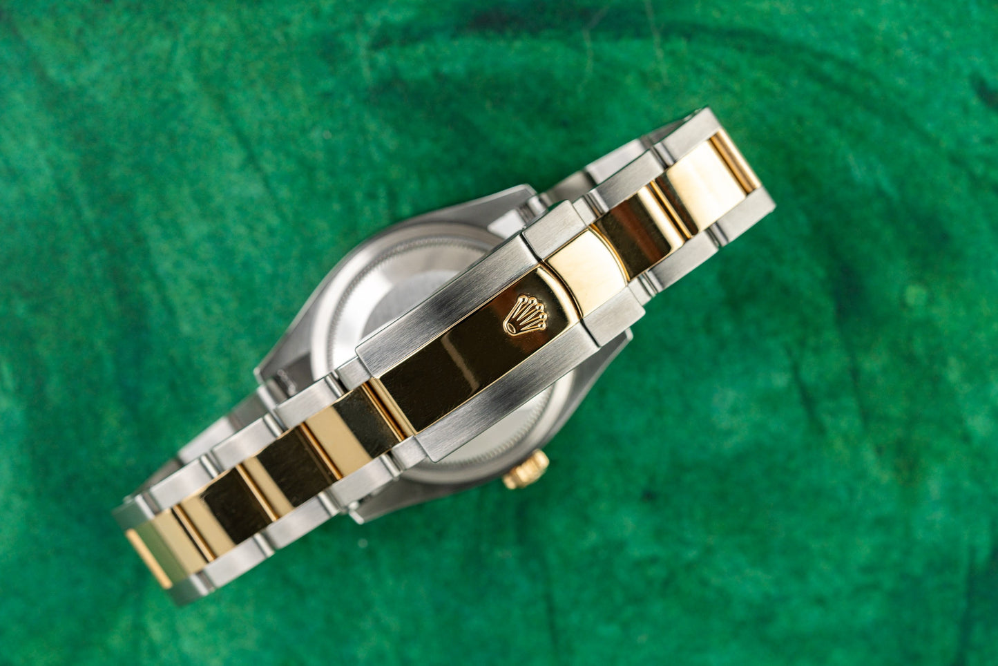 Rolex Datejust 36 126233 White Index Dial Yellow Gold Fluted Bezel Case - The Watch Business Sydney CBD