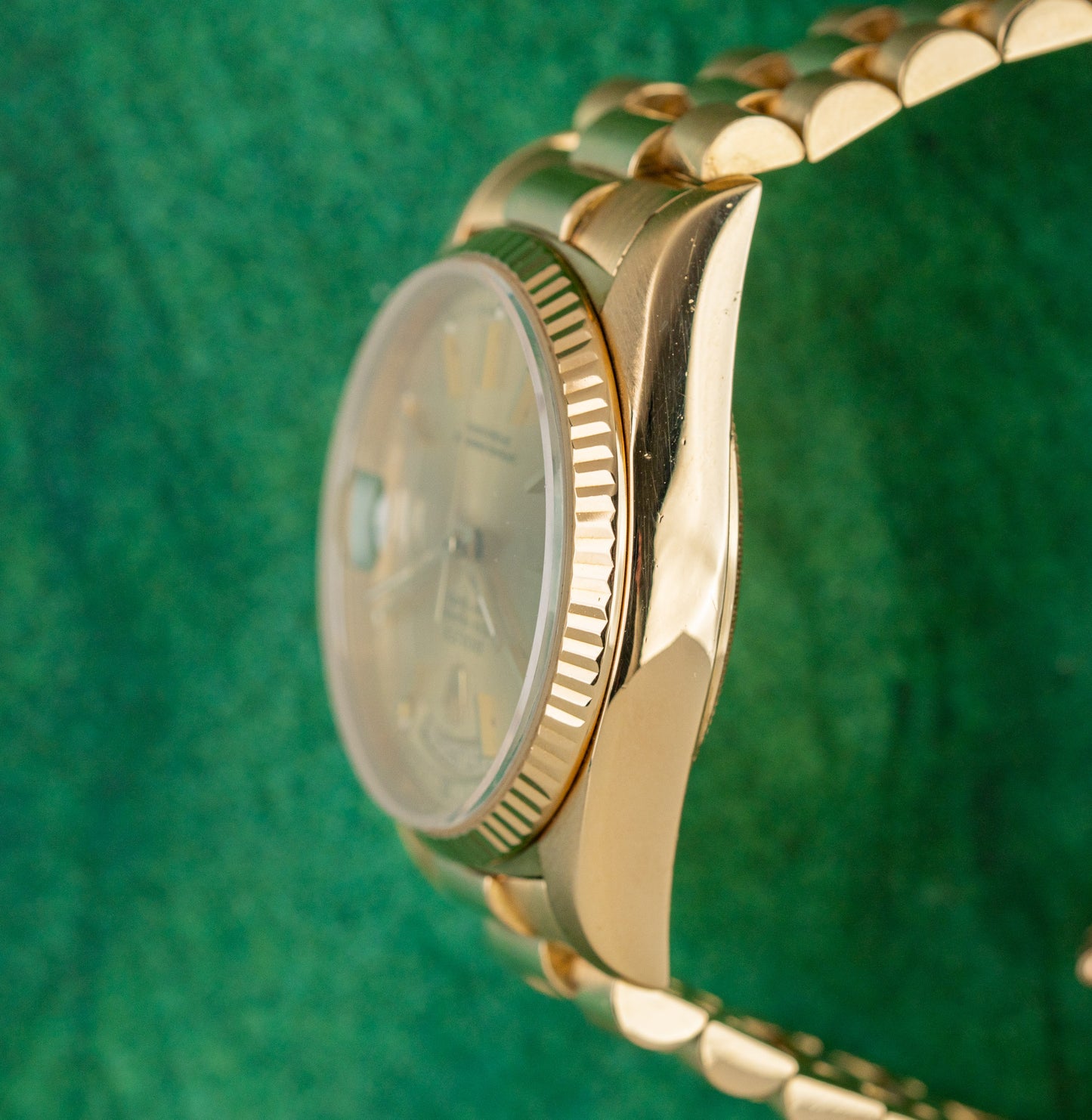 Rolex Day-Date 36 18038 Champagne Index Dial Box and Certificate 1987 - The Watch Business Sydney