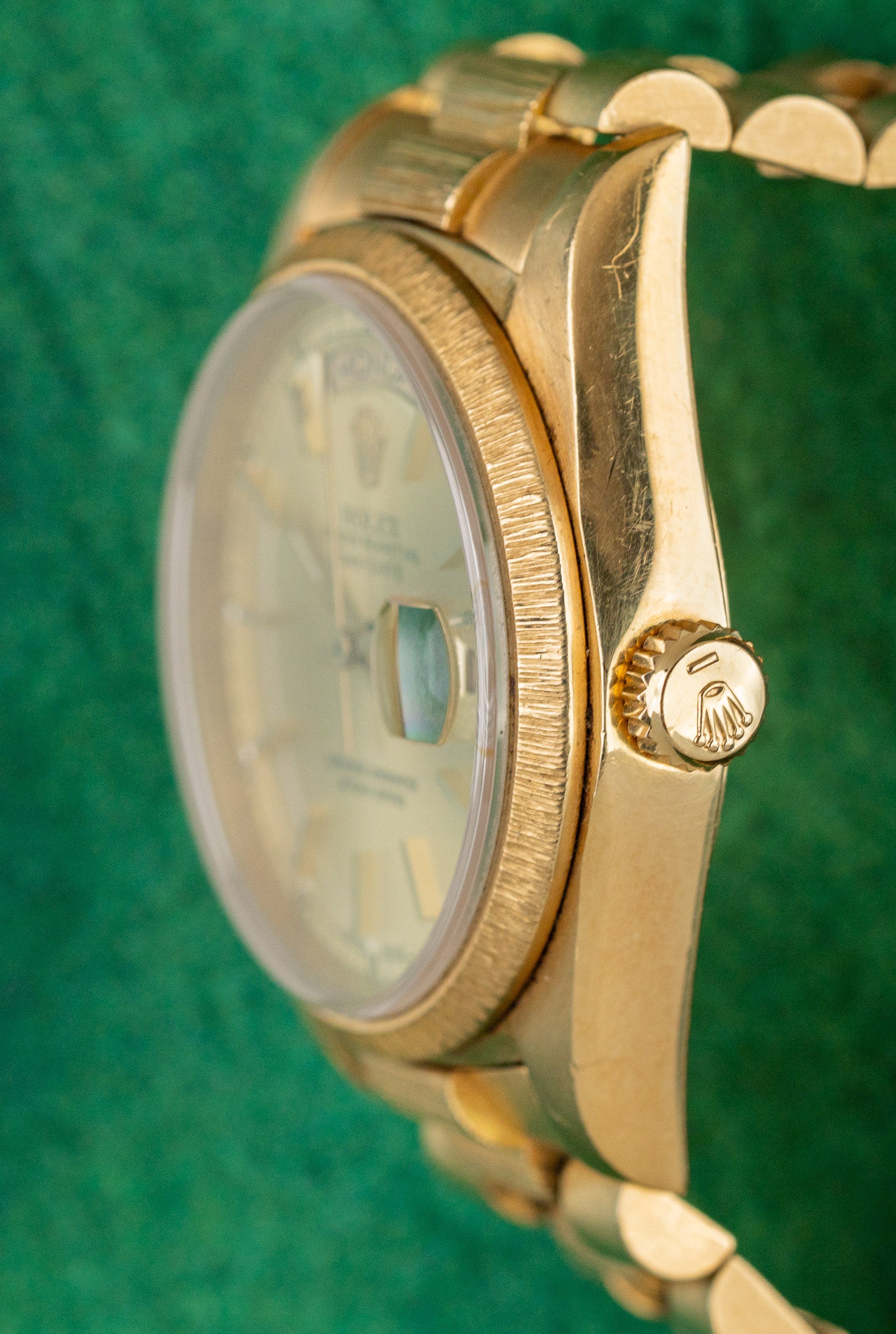 Rolex Day-Date 36 18078 Silver Dial Full Set Box Papers and Certificate 1981 - The Watch Business Sydney