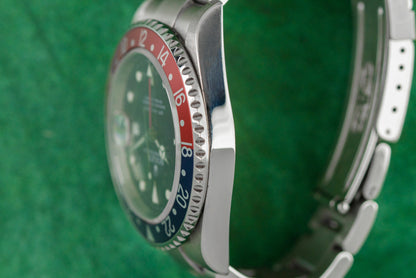 Rolex GMT Master II 'Pepsi' Bezel 16710 Stainless Steel 2006 Model