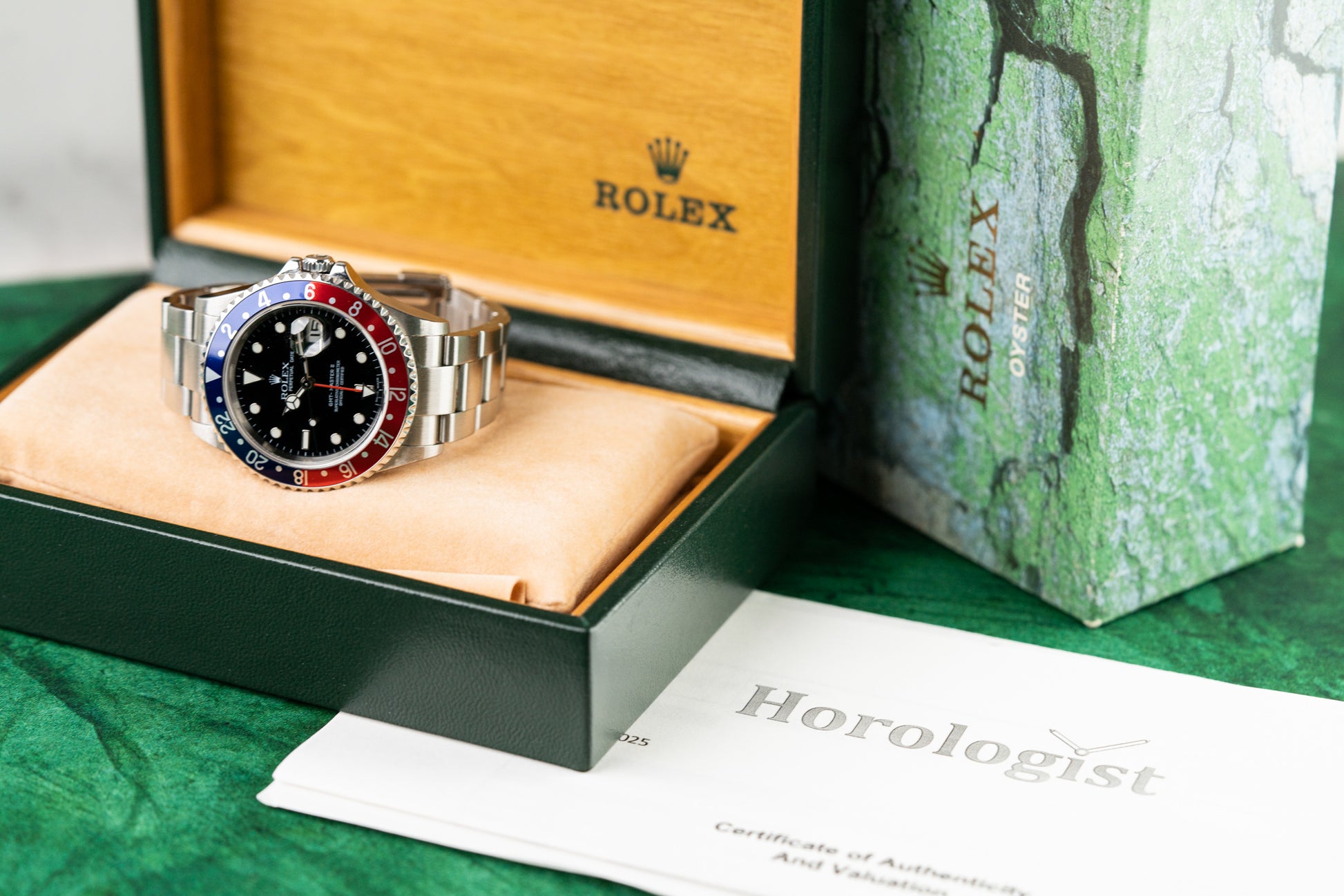 Rolex GMT Master II 'Pepsi' Bezel 16710 Stainless Steel 2006 Model