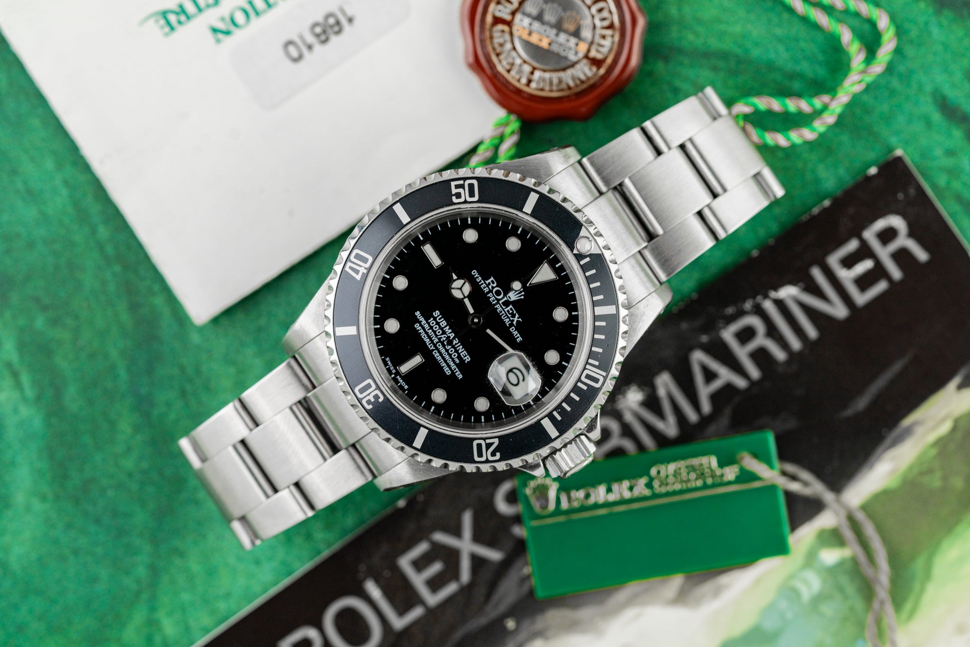 Rolex Submariner Date 16610 Black Dial Stainless Steel 2001 Model