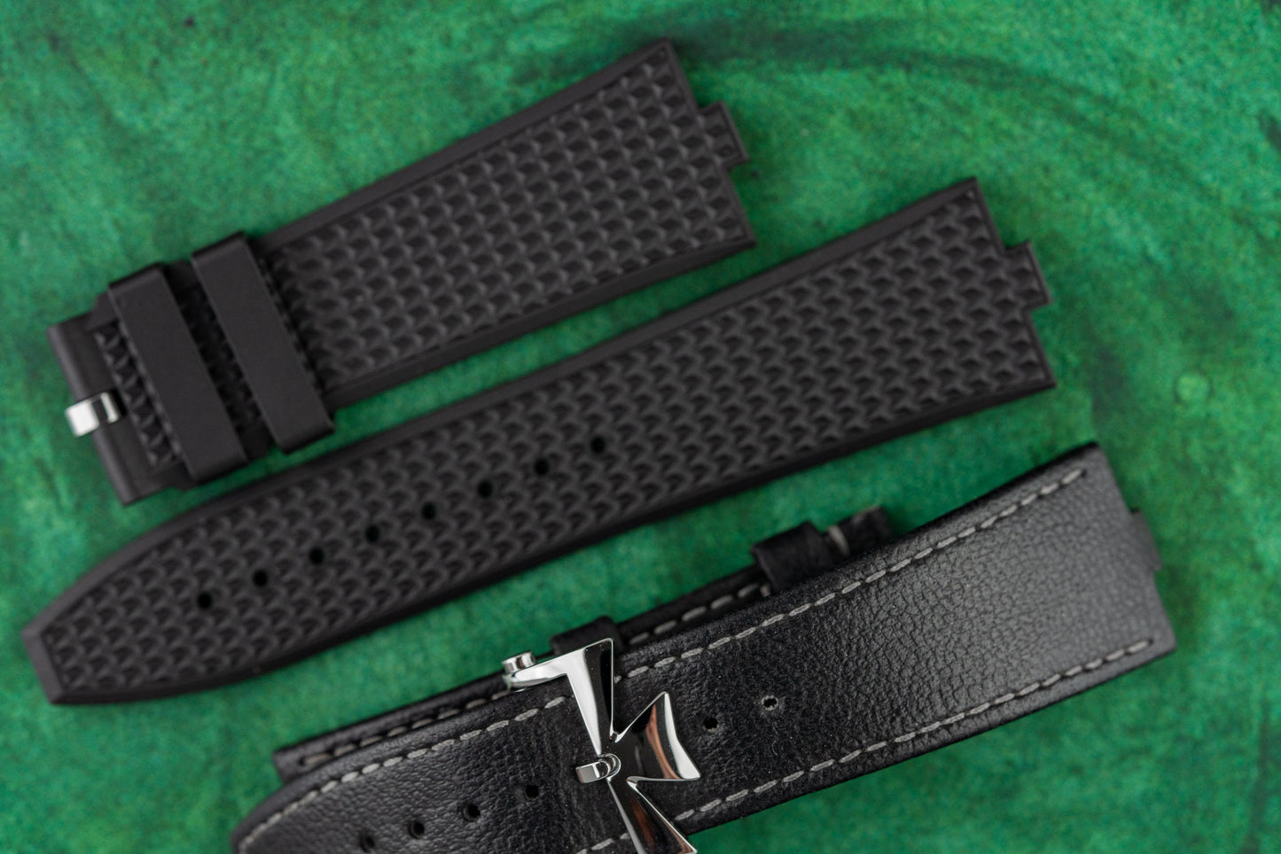 Vacheron Constantin Overseas Dual Time 7900V/110A-B333 Silver Dial 2023 Model