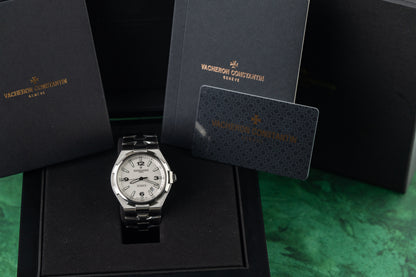 Vacheron Constantin Overseas 47040/B01A-9093 White Dial Stainless Steel 2017 - The Watch Business Sydney