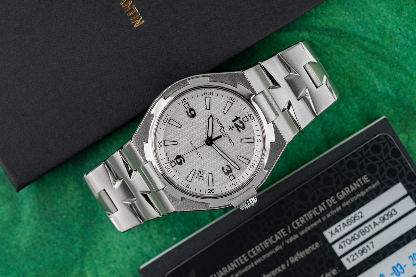 Vacheron Constantin Overseas 47040/B01A-9093 White Dial Caseback - The Watch Business Sydney